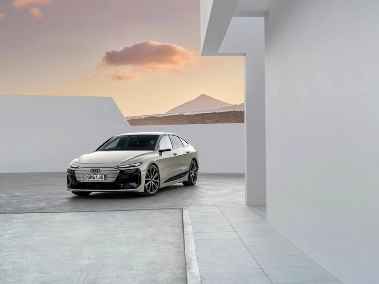 Audi, Yepyeni Modelleri A6 E-Tron ve S6 E-Tron'u Dünya'ya Tanıttı