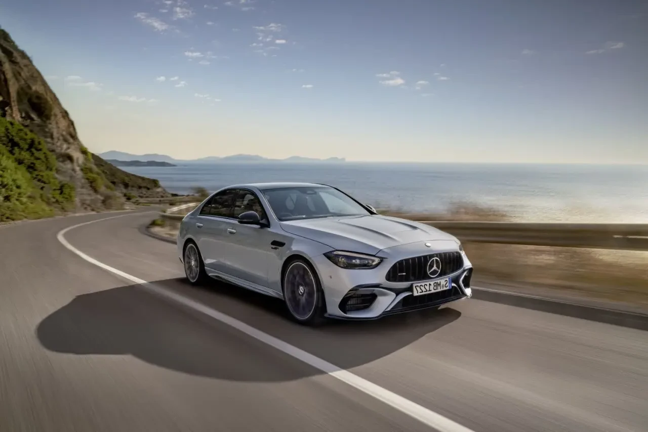 Avrupa Borsalarında Gerileme Yaşanırken Mercedes'in Hisseleri Beklenmedik Şekilde Yüzde 3.2 Değer Kaybetti