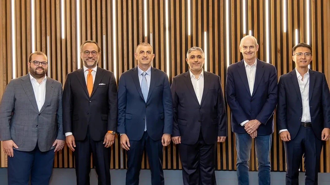 Bu Kadro Resmen Devler Ligi! Trendyol Grubu, Baykar, ADQ ve Ant International İşbirliği...