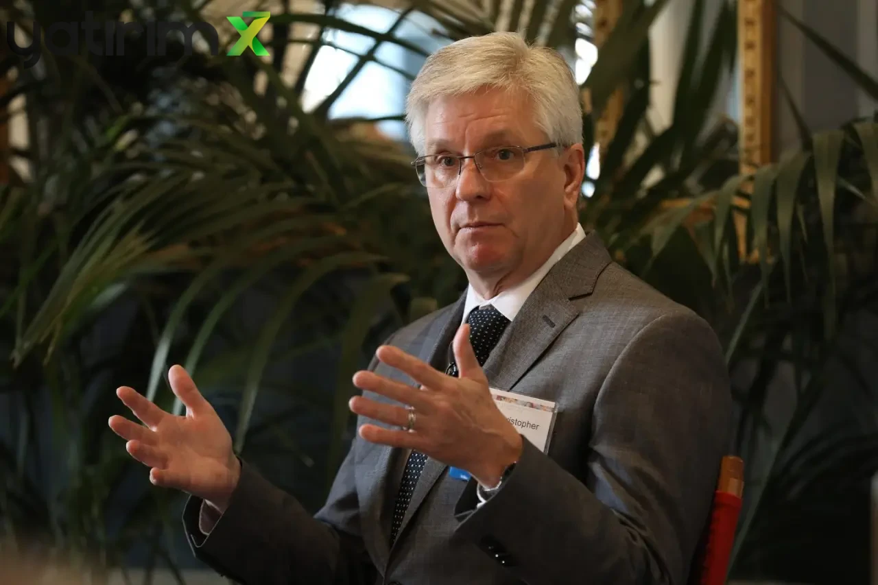 Fed Yetkilisi Christopher Waller'dan Kritik Aralık Faiz İndirimi Çağrısı