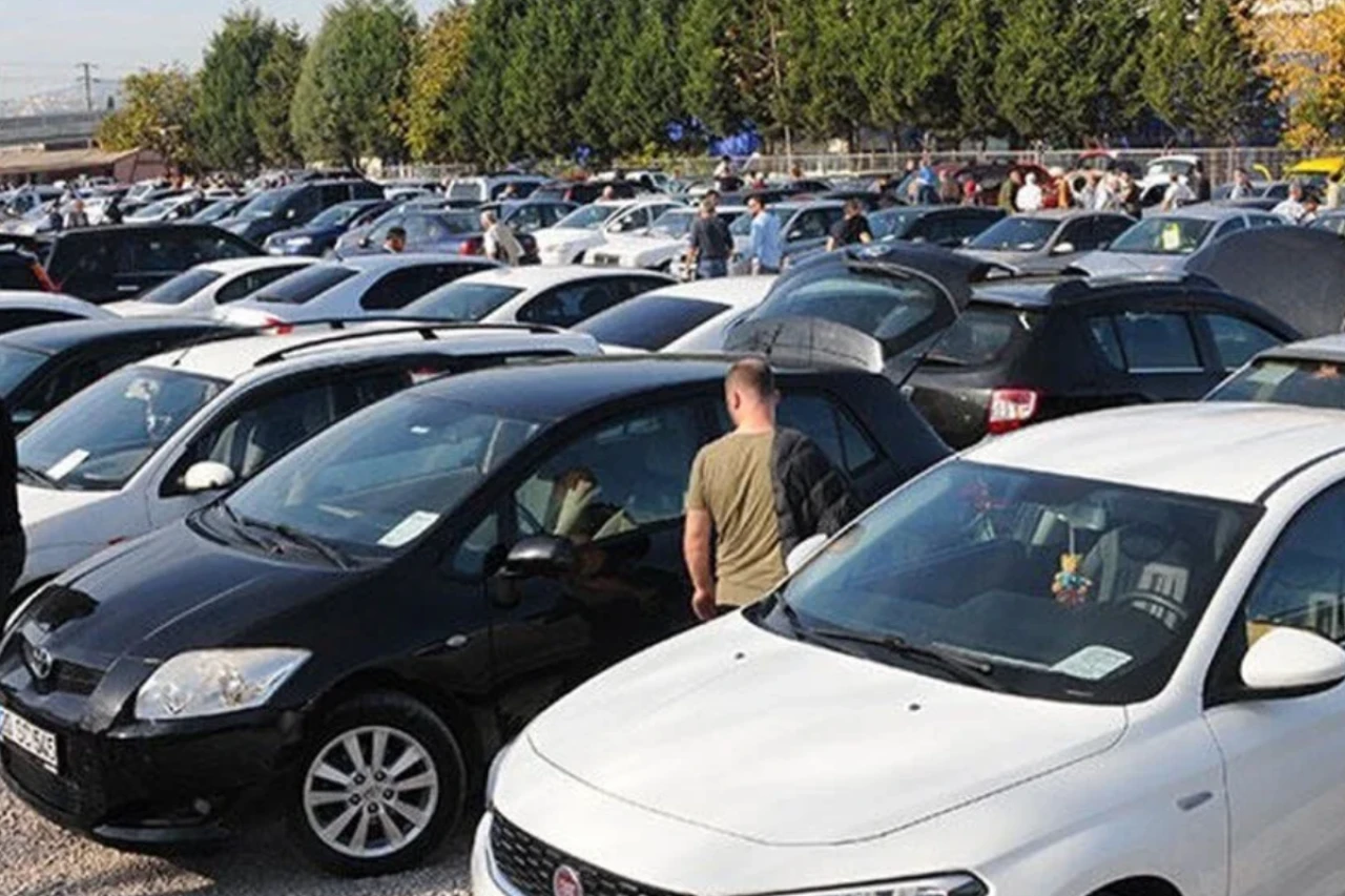 İkinci El Araç Fiyatları Nisan'da Yükseldi