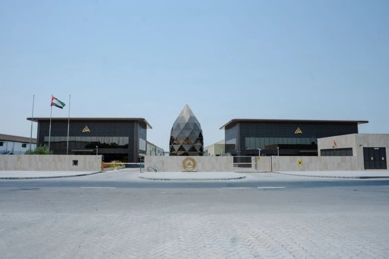 Ahlatcı Holding, Dubai Altın Rafinerisi'ni faaliyete geçirdi