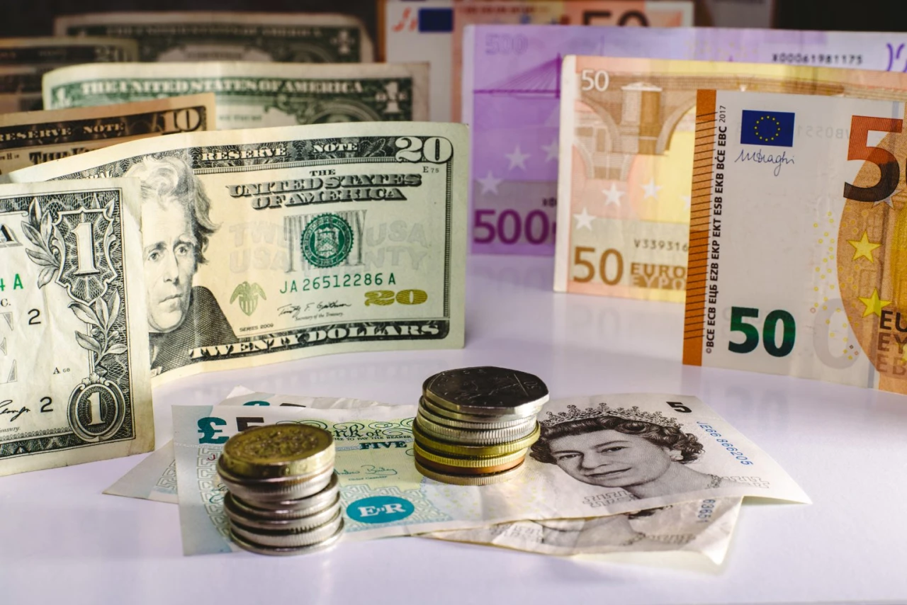 Piyasalarda 3 Eylül seyri: Dolar, Euro ve Sterlin yükselişte