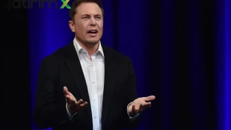 Elon Musk'tan Olay Sözler: DOGE'da Çalışmasaydım Arabalarım Yakılmazdı