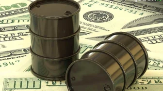 Brent Petrolün Varil Fiyatı Geriledi