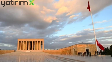 10 Kasım Resmi Tatil mi? 2025 Kamu, Özel Sektör ve Okullar Çalışma Durumu