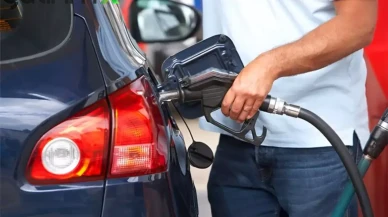 Akaryakıt Zammı Hız Kesmiyor: Benzine 1 Lira 30 Kuruşluk Artış