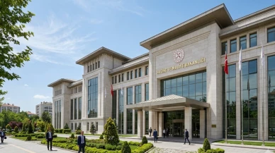 Hazine iki ihale ile 150,9 milyar TL borçlandı