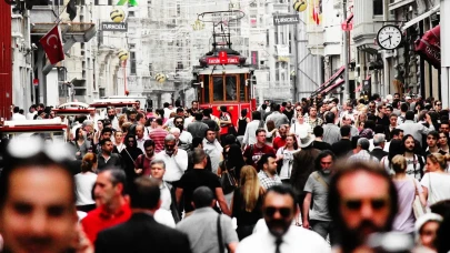 İstanbul'da Temel İhtiyaç Krizi! Borç Sarmalı Büyüyor, Kredi Kartları Ödenemiyor