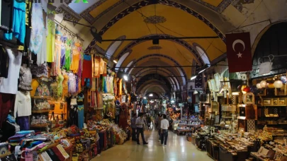 Kapalıçarşı'da Kara Para Aklama Operasyonu: 76 Gözaltı, 335 Milyon TL'ye El Konuldu