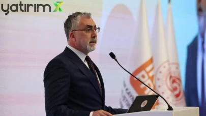 Emeklinin Gözü Meclis'teydi: Bakan Işıkhan "En Kısa Sürede" Diyerek Duyurdu!