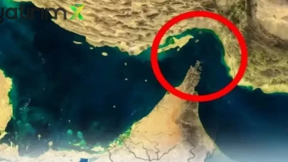 Ateşkes Sonrası Hürmüz'den İlk Gemi Geçti