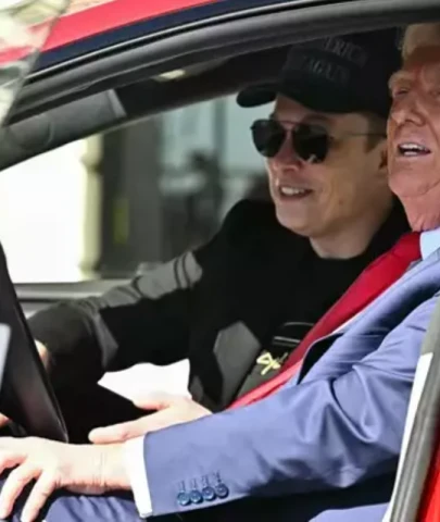 Elon Musk Eski Dostu Trump'a Film Afişiyle Tepki Verdi