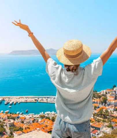 Turist Alışverişi Kesti, Yeme-İçme ve Sağlığa Parayı Bastı!