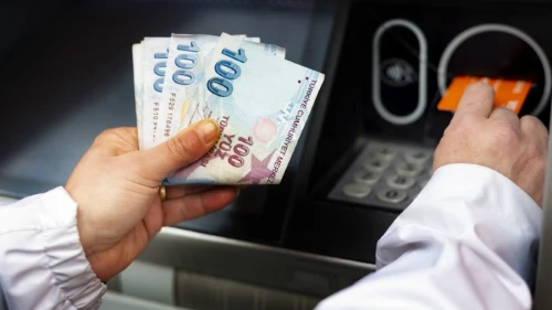 Fon krizinde nakit sıkışıklığı: Otomotiv ve kuyumcularda satış dalgası