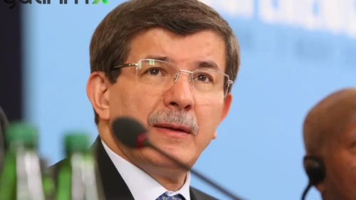 Ahmet Davutoğlu'ndan Epstein İddialarına Yanıt: Hayatımda Hiç Görmedim