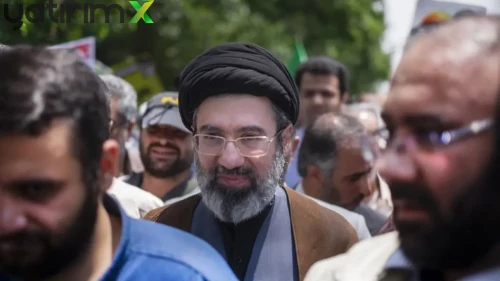 İran'da Yeni Dönem: Mücteba Hamaney'den "İntikam ve Üslerin Kapatılması" Çağrısı