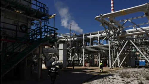 Portekiz'den Petrol Şirketlerine %33'lük 'Savaş Kârı' Vergisi!