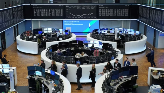 Avrupa borsalarına doping: Stoxx 600 ve FTSE 100 günü yükselişle kapattı