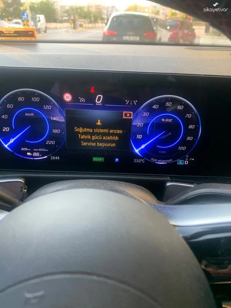 Mercedes EQB 250’de bitmeyen arıza iddiası: Ailece mağdur oldular 3