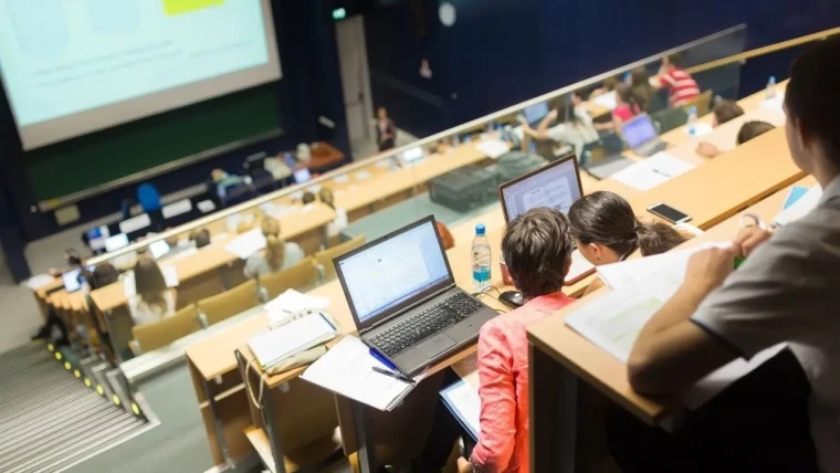Üniversiteye Başlama Maliyeti Rekora Koştu: Öğrenci Ailesine Dev Fatura! 1