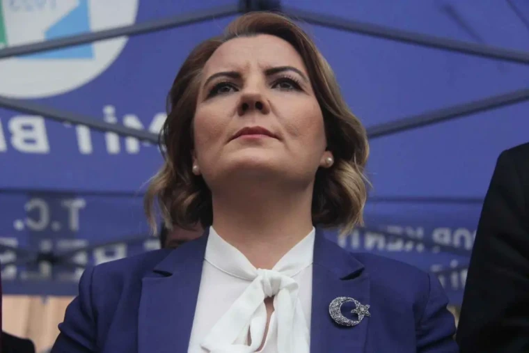 Büyükşehir Rüyası, İzmit Gerçeği: Fatma Kaplan Hürriyet İnadıyla Kendi Sonunu mu Hazırlıyor?