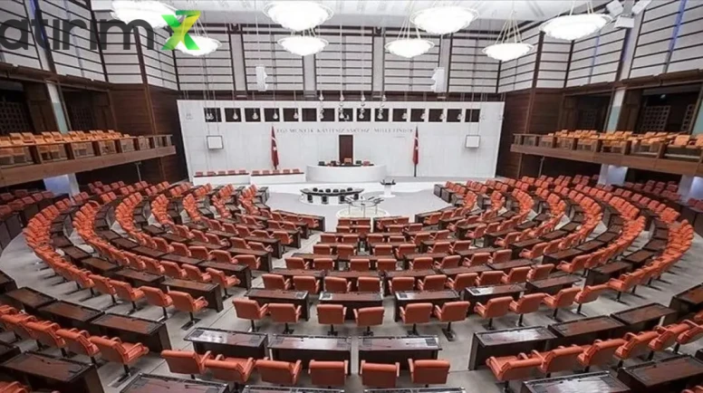 Sosyal Medya ve Doğum İzni Düzenlemesinde Kritik Karar: Görüşmeler Bayram Sonrasına Ertelendi