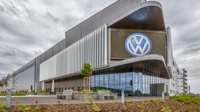 Stoxx 50'ye veda eden Volkswagen'de fon satışı baskısı