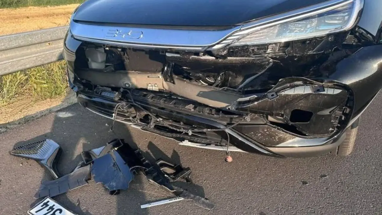 Köpeğe vurdu, araba dağıldı, parçası yok!" BYD sürücüsünün isyanı, Türkiye'deki büyük tehlikeyi ateşledi