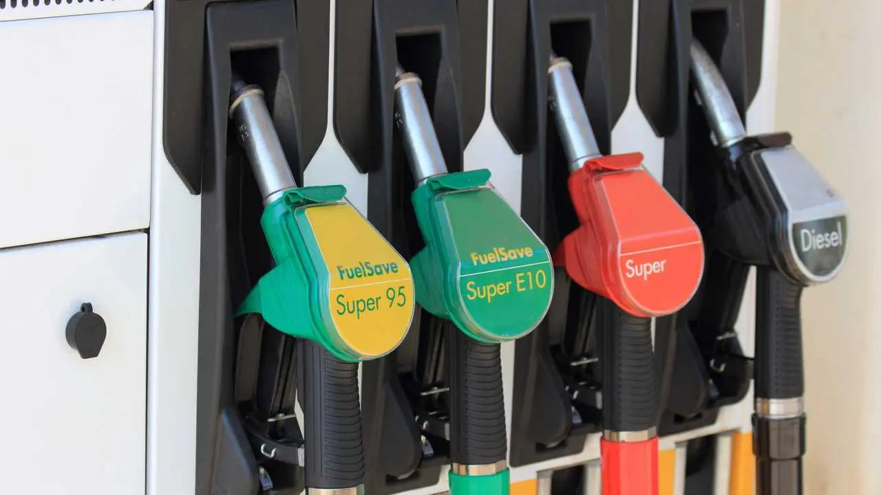 Akaryakıt fiyatlarında indirim!