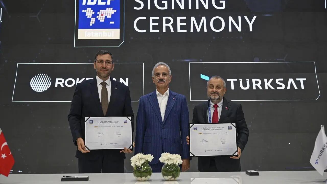 Roketsan ile Türksat arasında işbirliği protokolü imzalandı - Avrupa Gazete  İngiltere gazete Londra gazete Londra Türk ingiltere türk avrupa türk  gazeteler londra reklam seri ilan turkish newspaper