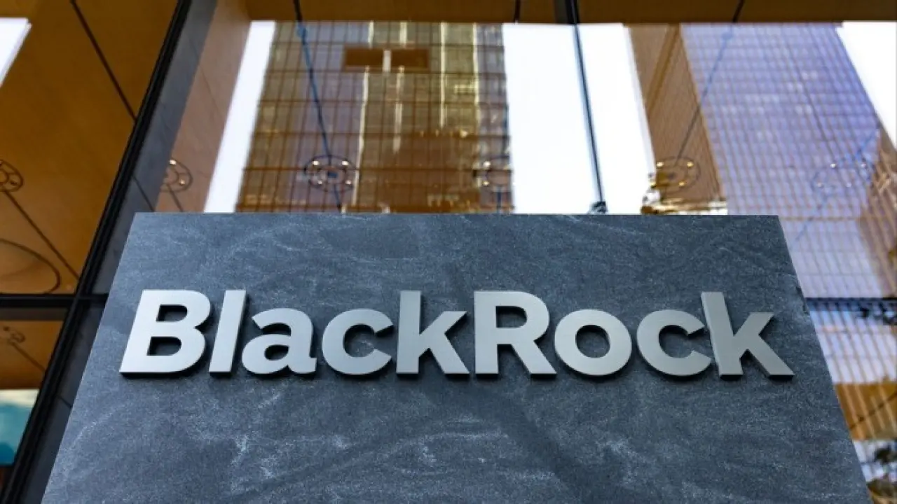 BlackRock's assets under management surge to record $11.5tn