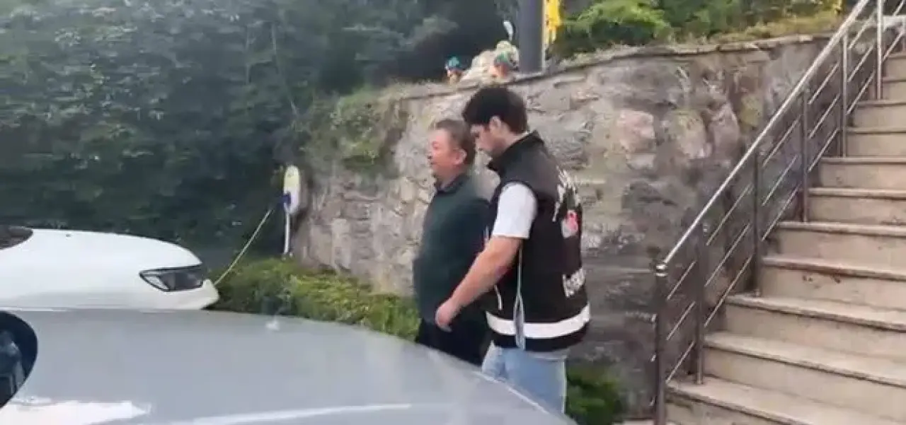 FETÖ'nün mali yapılanmasına 9 ilde eş zamanlı operasyon! HAKMAR ve TATBAK'a  kayyum