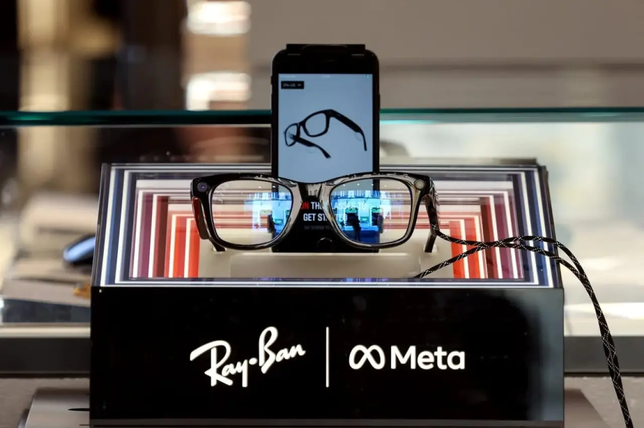 EssilorLuxottica, sert düşüşün ardından nadir görülen bir sat tavsiyesi aldı - FashionNetwork Türkiye