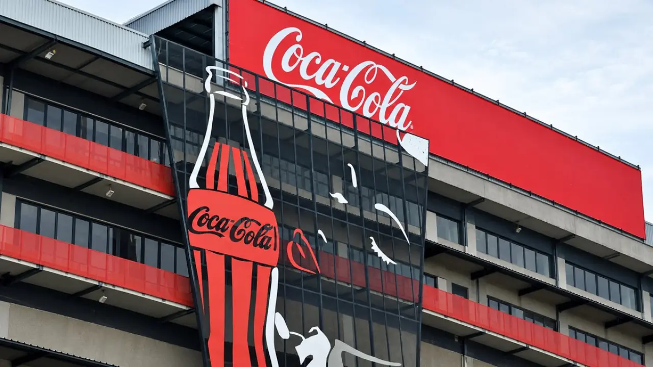 Coca-Cola 2026 büyüme tahminini yükseltti: Şekersiz içecek satışları öne çıktı