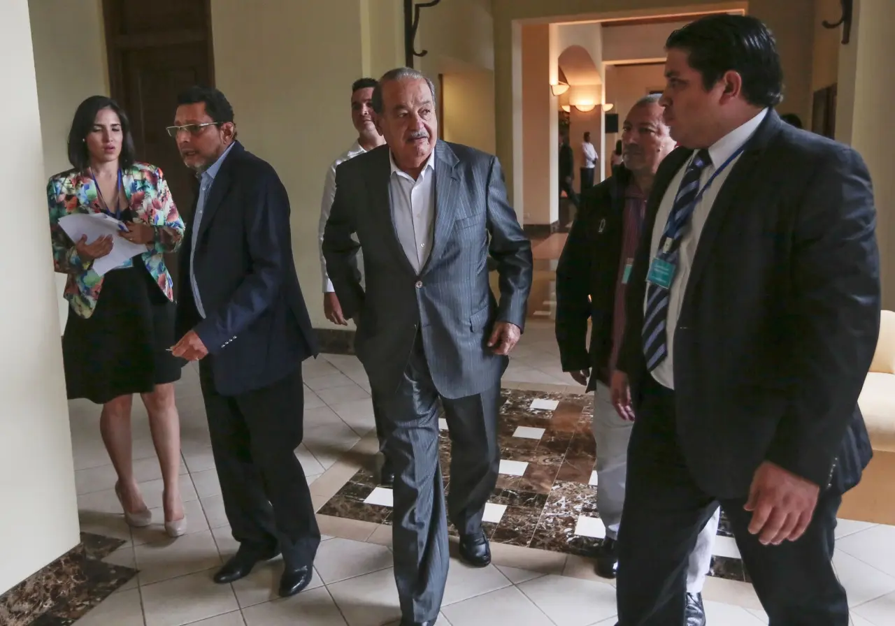 Mexico's Richest Man Confronts a New Foe: The State That Helped Make Him  Rich - The New York Times