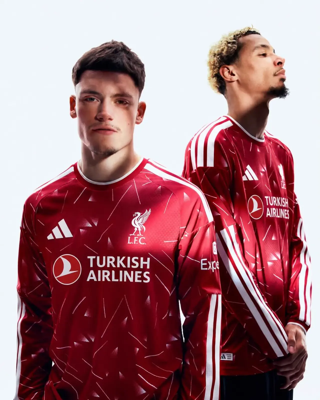 Tek Yol FENER on X: "Liverpool, Türk Hava Yolları'nın 1 Haziran 2027'den itibaren kulübün ana sponsoru olacağını açıkladı. THY logosu, 2027/28 sezonundan itibaren Liverpool'un erkek, kadın ve akademi takımlarının formalarının önünde yer